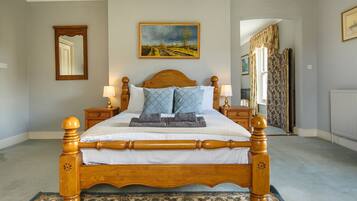 11 sovrum, strykjÀrn/strykbrÀda, gratis wi-fi och sÀngklÀder