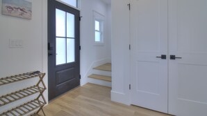 Unclassified image, 4 of 47, button - Inlet Escape - 5 BR/4 BA House Minutes From Murrells Inlet Marshwalk (Murrells Inlet)
