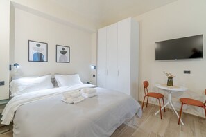 Fer et planche à repasser, Wi-Fi, draps fournis