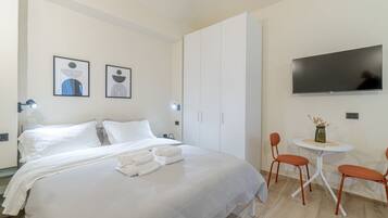 Bügeleisen/Bügelbrett, WLAN, Bettwäsche