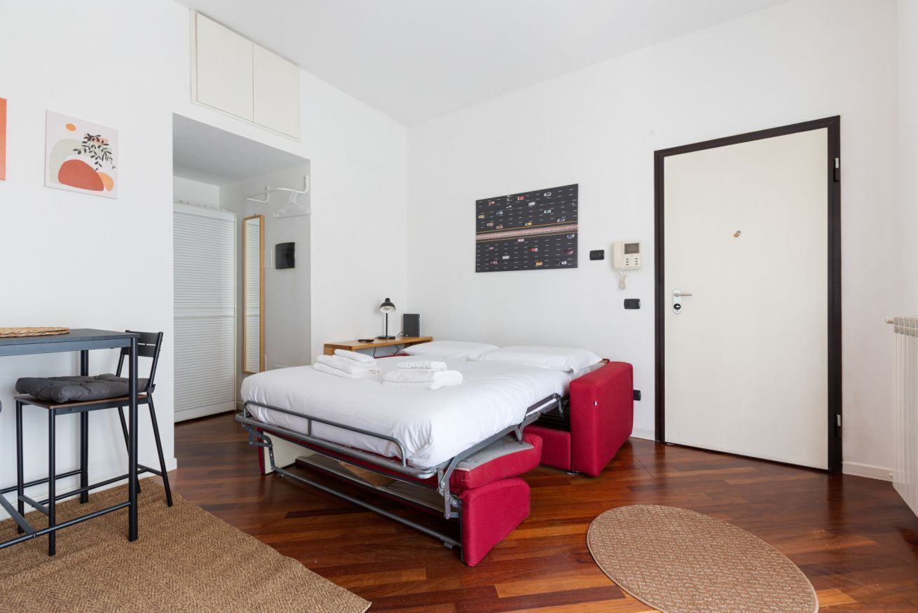 1 bedroom, iron/ironing board, internet