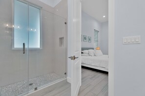 Shower, towels