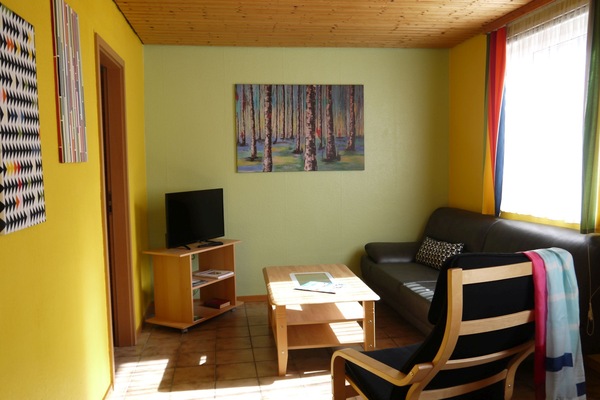 Ferienwohnung 1 + 2 , 1 Schlafzimmer, max. 2 Personen-Wohnzimmer