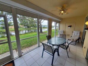 Dining - Parker Lakes Heated Pool, Spa and Sports Park <8 miles to Beach, Margaritaville. (Fort Myers)