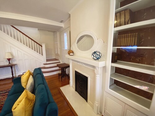 NEW 4 bed/4.5 Bath Historic Home in the Boro-Walking Distance to the Square