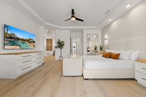 5 bedrooms, desk, iron/ironing board, WiFi