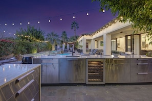 Terrace/patio - Santana: Pool, Spa, BBQ, Fire Pit, Cabanas, Games! (Indio)