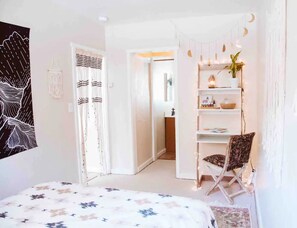 1 chambre, fer et planche à repasser, Wi-Fi, literie fournie