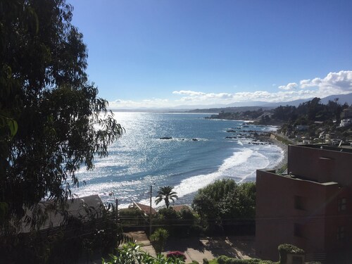Cabaña con Balcón y Vista al Mar