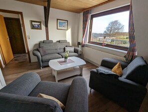 Fernseher, Stereoanlage