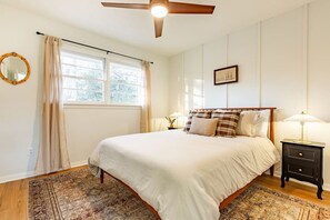 3 bedrooms, iron/ironing board, travel crib, WiFi