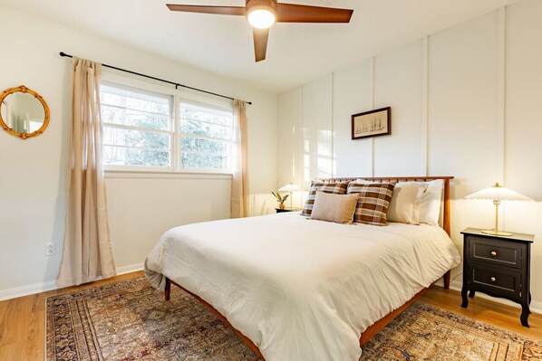 3 habitaciones, tabla de planchar con plancha, cuna de viaje y wifi 