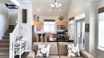 Smart-tv och eldstad