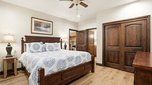 2 soverom, strykejern/-brett, wi-fi og sengetøy