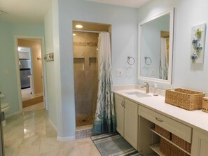 صورة غير مصنفة، 5 من 30، زرّ