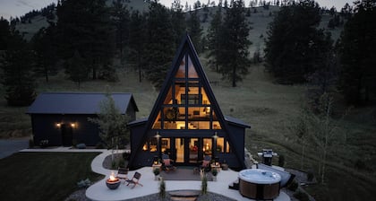 Romantic Montana A-Frame | Hot Tub & Views