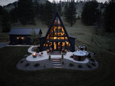 Romantic Montana A-Frame | Hot Tub & Views