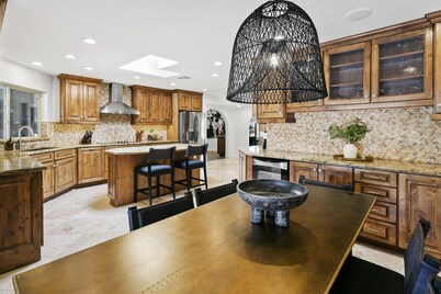 SWSS - Unwind in Luxury: RnR - Scottsdale's Premier Entertainment Oasis 7 bedroom, 8.5 bath