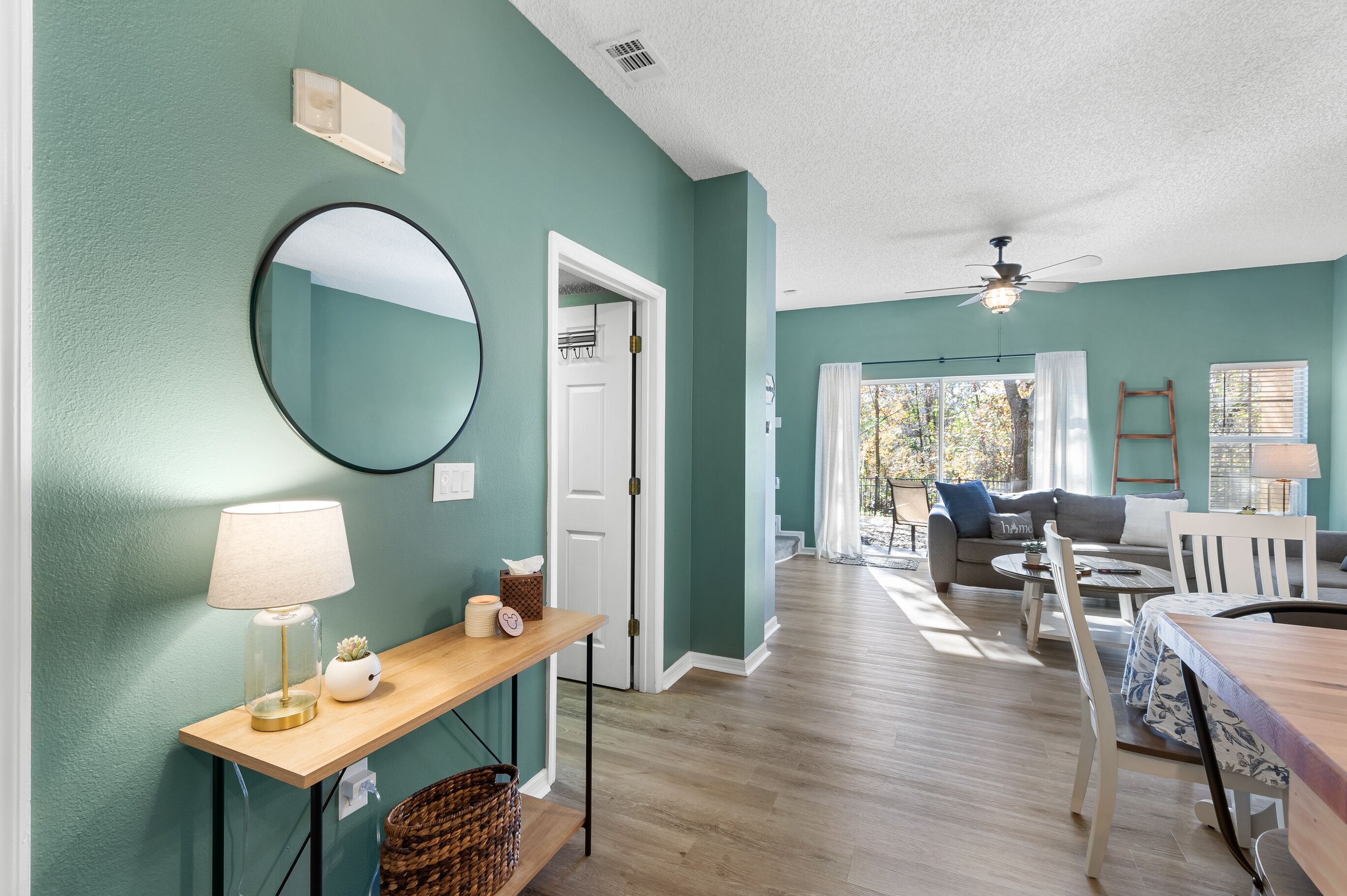 TV connectée, jeux vidéo, livres