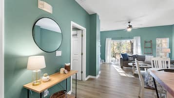 TV connectée, jeux vidéo, livres