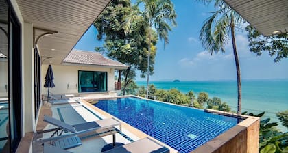 Beach Front Villa with Stunning views and own private beach,relax, BBQ.
