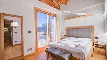 4 bedrooms, free WiFi, bed sheets