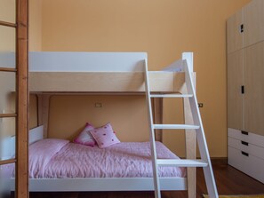 Internet - Le Colonne by Interhome (Rome: Historical City Center)