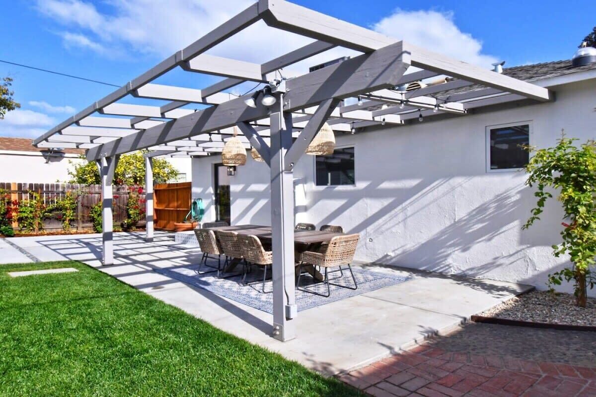 Wonderful 4BR Home with Jacuzzi near Universal
