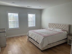 3 Schlafzimmer, Bügeleisen/Bügelbrett, WLAN, Bettwäsche