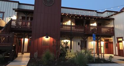 Wyatt Earp at the Los Alamos Mercantile