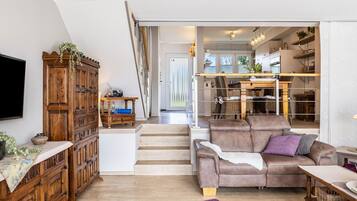 Fernseher, Stereoanlage