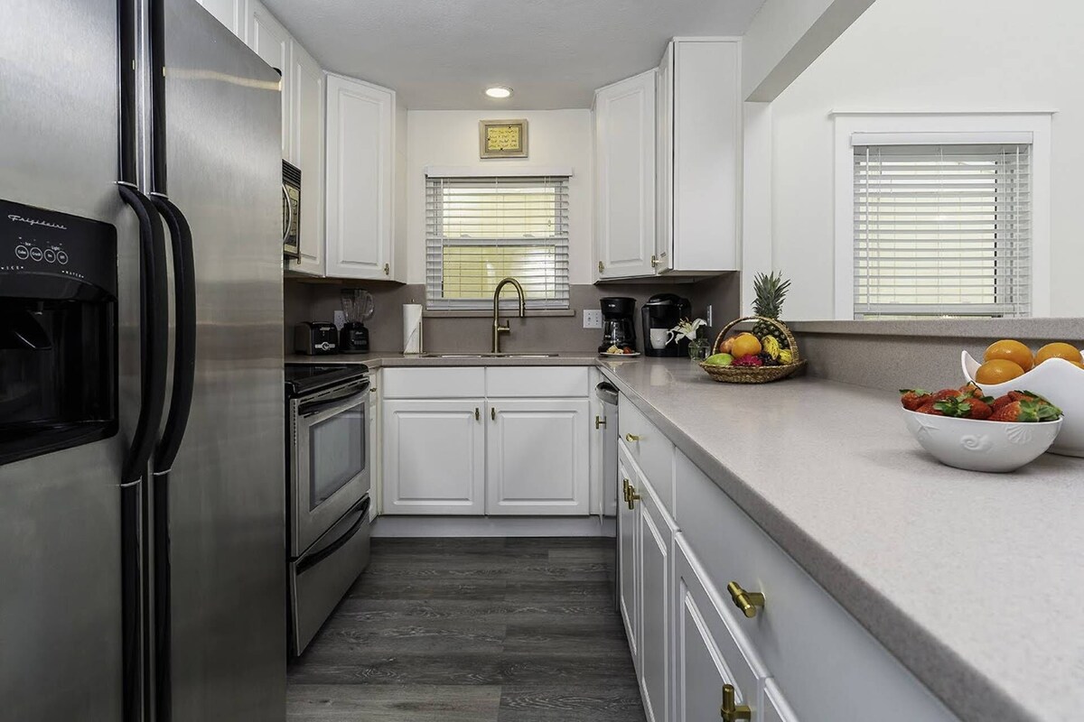 Photo 21 of Boat & Pet Friendly, Walk2Beach, FREE Golf, Pools, Pickleball, Tennis, Beach Bar, Sandpiper Cove 39