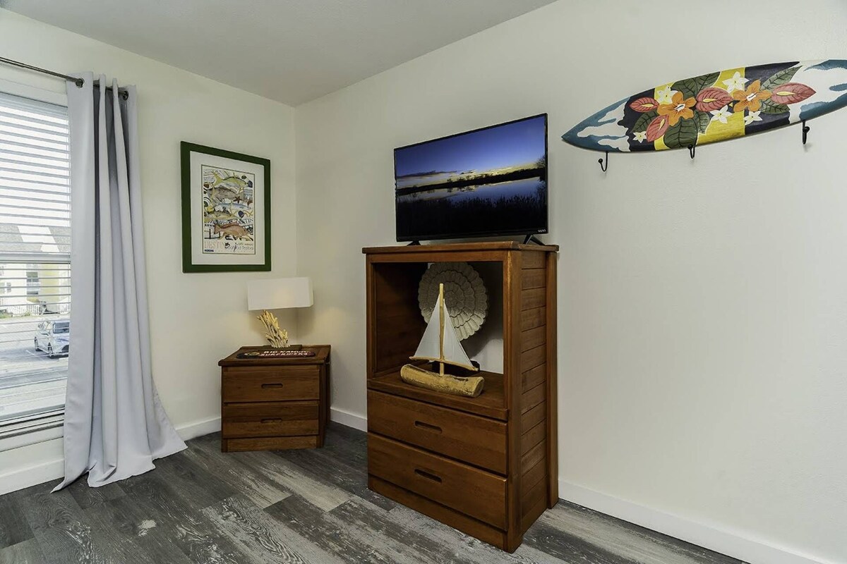 Photo 29 of Boat & Pet Friendly, Walk2Beach, FREE Golf, Pools, Pickleball, Tennis, Beach Bar, Sandpiper Cove 39