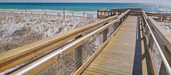 Boat & Pet Friendly, Walk2Beach, FREE Golf, Pools, Pickleball, Tennis, Beach Bar, Sandpiper Cove 39