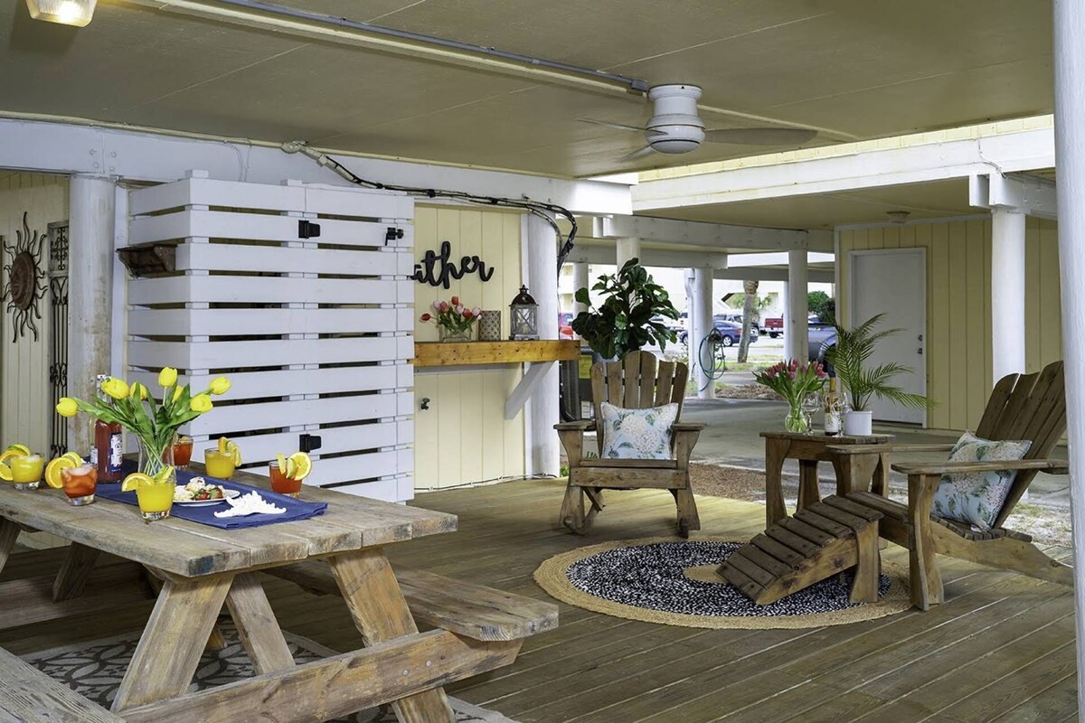 Photo 6 of Boat & Pet Friendly, Walk2Beach, FREE Golf, Pools, Pickleball, Tennis, Beach Bar, Sandpiper Cove 39