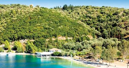 Synthesis in Lefkada