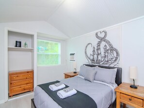 1 habitación, tabla de planchar con plancha, wifi gratis y ropa de cama