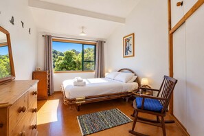 Room - Tata Beach Heights - Spectacular Ocean and Bush Views (Tata Beach)