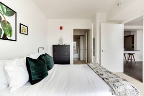 1 chambre, fer et planche Ă repasser, Wi-Fi, draps fournis