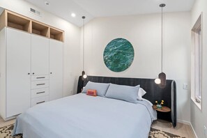 4 Schlafzimmer, Bügeleisen/Bügelbrett, Reisekinderbett, WLAN