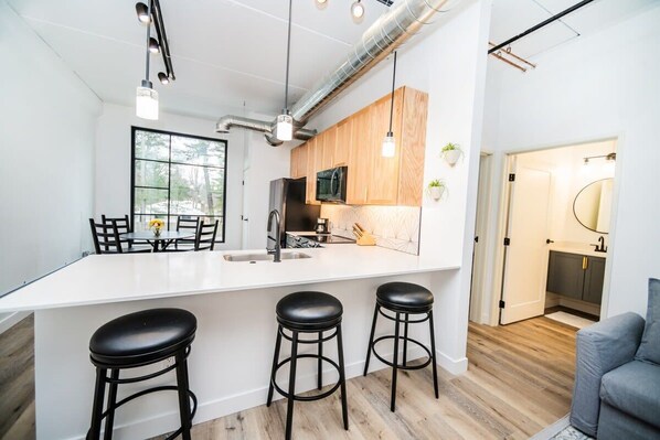 Interior - Eastside One Common Rooftop with Hot Tub (Traverse City)