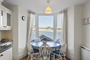 Dining - Apartment, Sea Views & Terrace on Waters Edge (Fowey)