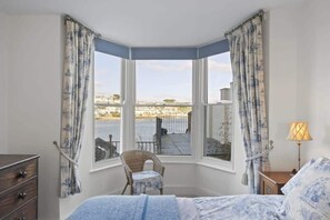 3 bedrooms, iron/ironing board, travel cot, WiFi