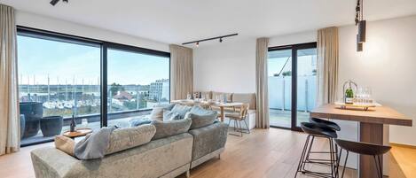 Téléviseur, bureau