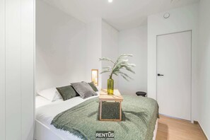 2 habitaciones, escritorio, wifi y ropa de cama 