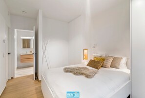 2 habitaciones, escritorio, wifi y ropa de cama 