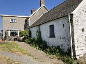 Exterior - Kenfig Farm (Pyle)