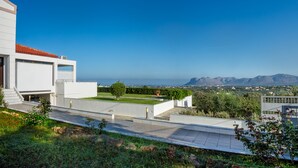Villa, 5 Bedrooms, Balcony, Garden View | Property grounds - Villa Sobre - Spacious And Comfortable (Chania)