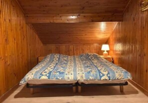 2 Schlafzimmer, Bügeleisen/Bügelbrett