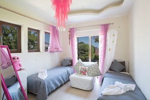 Villa, 4 habitaciones, alberca privada, vista al jardín | 4 habitaciones 